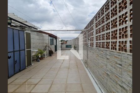 Casa à venda com 320m², 2 quartos e 2 vagasVaranda 2 