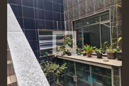 Casa à venda com 320m², 2 quartos e 2 vagasEscada de acesso a Varanda 1