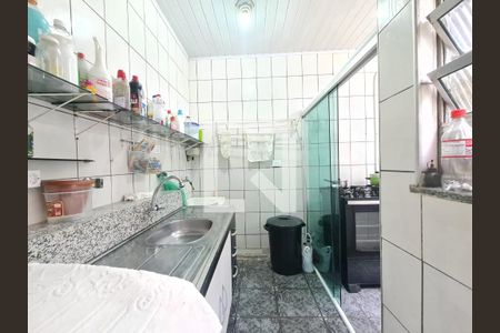 Casa à venda com 320m², 2 quartos e 2 vagasCozinha e Área de ServiçoÁrea de Serviço
