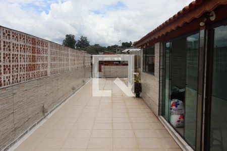 Casa à venda com 320m², 2 quartos e 2 vagasVaranda 2 Salão de festa 