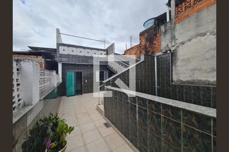 Casa à venda com 320m², 2 quartos e 2 vagasVaranda 1