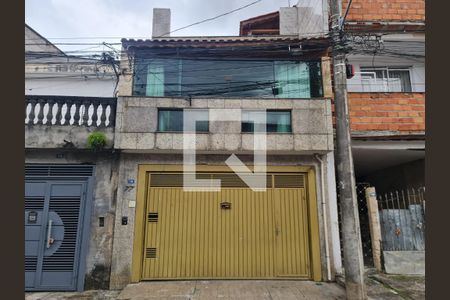 Casa à venda com 320m², 2 quartos e 2 vagasFachada