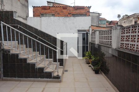 Casa à venda com 320m², 2 quartos e 2 vagasVaranda 1