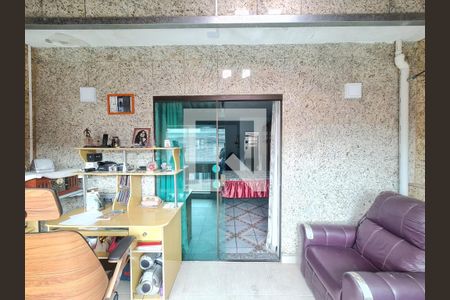 Casa à venda com 320m², 2 quartos e 2 vagasVaranda da Suíte 1