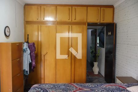 Casa à venda com 320m², 2 quartos e 2 vagasSuíte 2