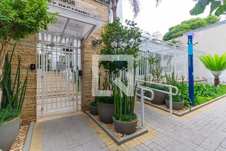 Apartamento para alugar com 57m², 2 quartos e 1 vaga Apartamento para alugar com 57m², 2 quartos e 1 vagaFachada