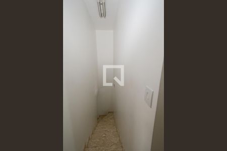 Casa à venda com 115m², 3 quartos e 2 vagasEscada