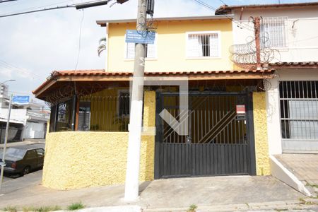Casa à venda com 115m², 3 quartos e 2 vagasFachada