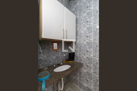 Casa para alugar com 130m², 2 quartos e 2 vagas Casa para alugar com 130m², 2 quartos e 2 vagasLavabo Garagem