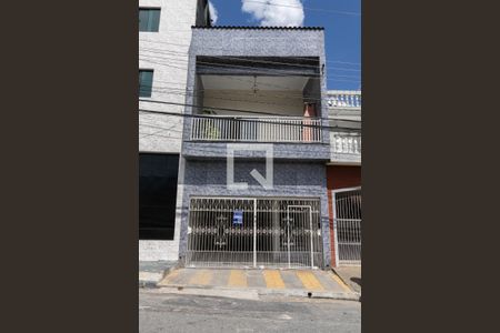 Fachada de casa para alugar com 2 quartos, 130m² em Parque Savoi City, São Paulo