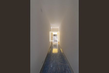 Casa para alugar com 130m², 2 quartos e 2 vagas Casa para alugar com 130m², 2 quartos e 2 vagasCorredor