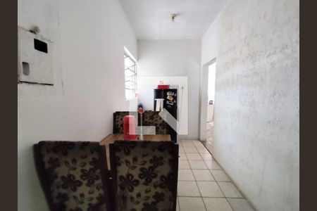 Casa à venda com 200m², 2 quartos e sem vaga Casa à venda com 200m², 2 quartos e sem vagacopa