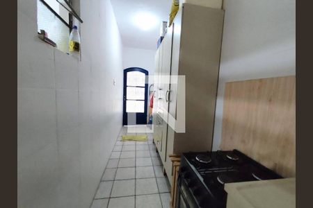 Casa à venda com 200m², 2 quartos e sem vaga Casa à venda com 200m², 2 quartos e sem vagaCozinha