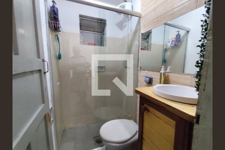 Casa à venda com 200m², 2 quartos e sem vaga Casa à venda com 200m², 2 quartos e sem vagabanheiro