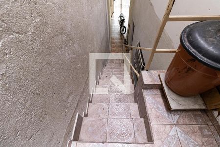 Casa à venda com 144m², 5 quartos e 2 vagasEscada