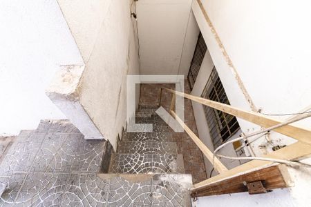 Casa à venda com 144m², 5 quartos e 2 vagasEscada