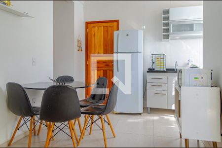 Sala / Cozinha de apartamento para alugar com 2 quartos, 50m² em Campeche Central, Florianópolis
