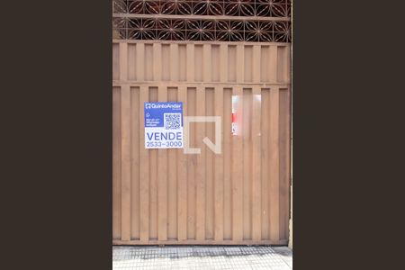 Casa à venda com 314m², 4 quartos e 2 vagas Casa à venda com 314m², 4 quartos e 2 vagasInstalação da Plaquinha