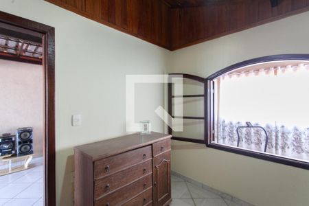 Casa à venda com 314m², 4 quartos e 2 vagas Casa à venda com 314m², 4 quartos e 2 vagasQuarto 3