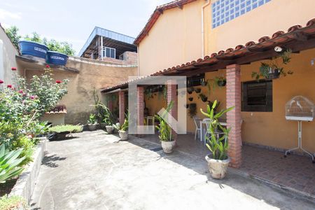 Casa à venda com 314m², 4 quartos e 2 vagasVaranda