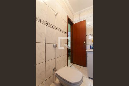 Casa à venda com 314m², 4 quartos e 2 vagas Casa à venda com 314m², 4 quartos e 2 vagasBanheiro Social 1