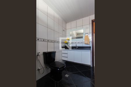 Casa à venda com 314m², 4 quartos e 2 vagas Casa à venda com 314m², 4 quartos e 2 vagasBanheiro Social 2