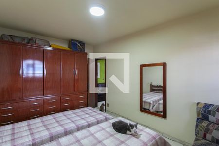 Casa à venda com 314m², 4 quartos e 2 vagas Casa à venda com 314m², 4 quartos e 2 vagasQuarto 1