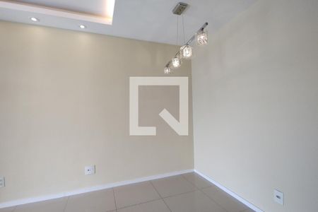 Sala de apartamento para alugar com 2 quartos, 78m² em Taquara, Rio de Janeiro