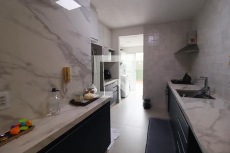 Apartamento à venda com 122m², 2 quartos e 1 vagaCozinha e Área de Serviço