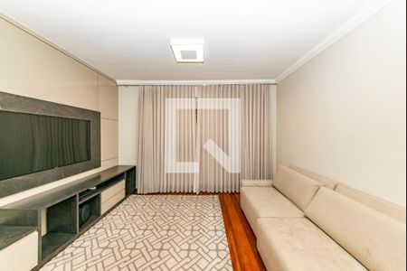 Casa para alugar com 352m², 5 quartos e 2 vagas Casa para alugar com 352m², 5 quartos e 2 vagasSala 2