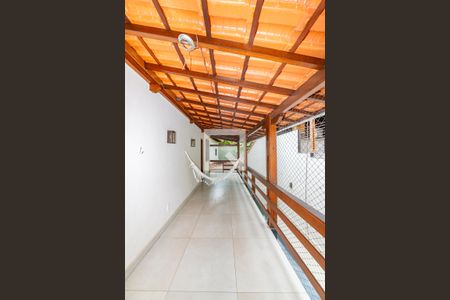 Casa para alugar com 352m², 5 quartos e 2 vagas Casa para alugar com 352m², 5 quartos e 2 vagasVaranda da Suíte 1