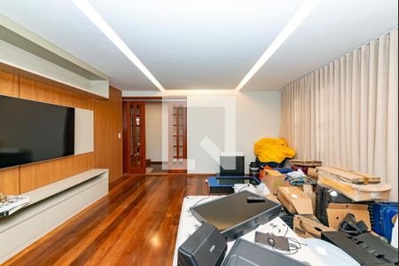 Sala 1 de casa para alugar com 5 quartos, 352m² em Nova Esperança, Belo Horizonte