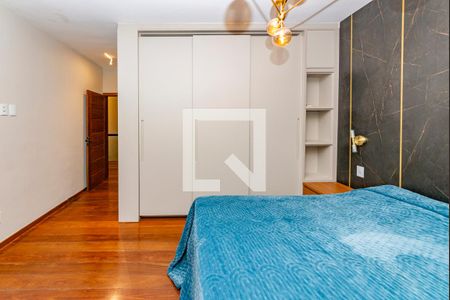 Casa para alugar com 352m², 5 quartos e 2 vagas Casa para alugar com 352m², 5 quartos e 2 vagasSuíte 1