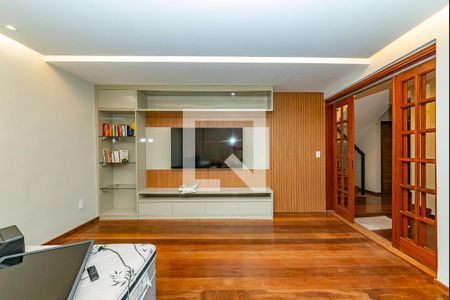 Sala 1 de casa para alugar com 5 quartos, 352m² em Nova Esperança, Belo Horizonte