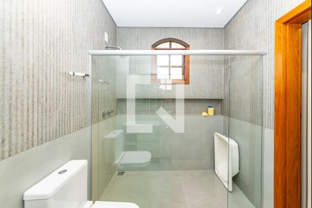 Casa para alugar com 352m², 5 quartos e 2 vagas Casa para alugar com 352m², 5 quartos e 2 vagasBanheiro da Suíte 2