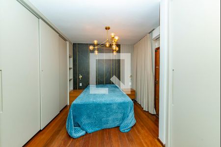 Casa para alugar com 352m², 5 quartos e 2 vagas Casa para alugar com 352m², 5 quartos e 2 vagasSuíte 1