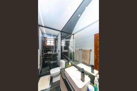 Casa para alugar com 352m², 5 quartos e 2 vagas Casa para alugar com 352m², 5 quartos e 2 vagasBanheiro da Suíte 1