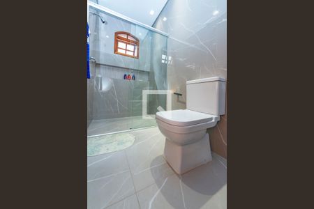 Casa para alugar com 352m², 5 quartos e 2 vagas Casa para alugar com 352m², 5 quartos e 2 vagasBanheiro da Suíte 3