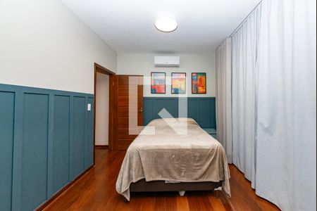 Casa para alugar com 352m², 5 quartos e 2 vagas Casa para alugar com 352m², 5 quartos e 2 vagasSuíte 3