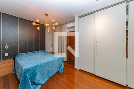 Casa para alugar com 352m², 5 quartos e 2 vagas Casa para alugar com 352m², 5 quartos e 2 vagasSuíte 1