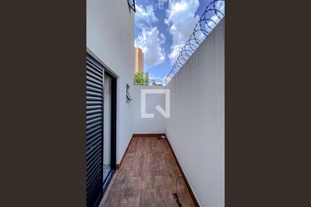 Apartamento à venda com 64m², 2 quartos e sem vagaVaranda do Quarto 2