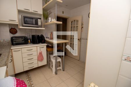 Apartamento à venda com 102m², 2 quartos e 2 vagas Apartamento à venda com 102m², 2 quartos e 2 vagasCozinha
