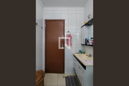 Casa à venda com 165m², 2 quartos e 1 vaga Casa à venda com 165m², 2 quartos e 1 vagaBanheiro