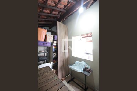 Casa à venda com 200m², 3 quartos e 2 vagasQuarto de Serviço