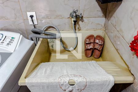 Casa à venda com 120m², 2 quartos e 1 vagaÁrea de Serviço