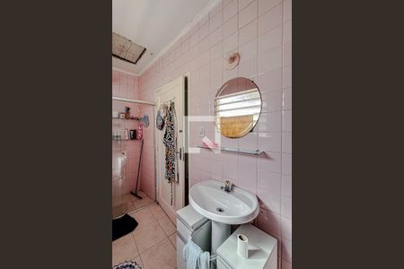 Casa à venda com 120m², 2 quartos e 1 vagaBanheiro