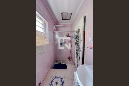 Casa à venda com 120m², 2 quartos e 1 vagaBanheiro