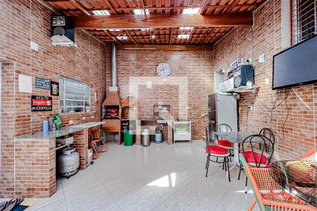 Casa à venda com 120m², 2 quartos e 1 vagaÁrea externa