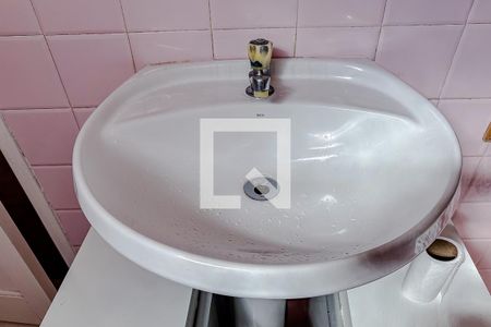 Casa à venda com 120m², 2 quartos e 1 vagaBanheiro