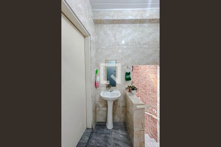 Casa à venda com 120m², 2 quartos e 1 vagaBanheiro de Serviço